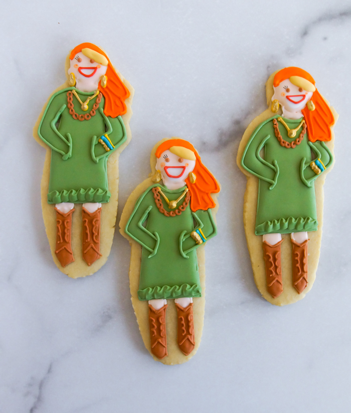 Custom Portrait Cookies without a Cookie Cutter or Projector